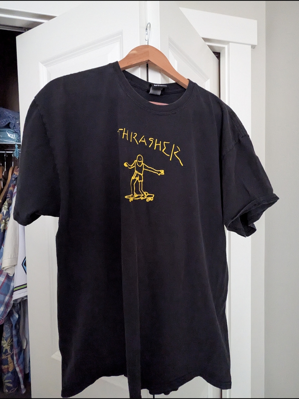 Vintage! Thrasher Black T-Shirt with Yellow Skate Graphic - Men's Medium